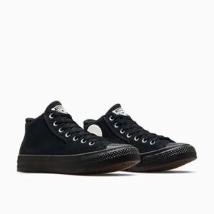 BNIB - Converse Chuck Taylor All Star Malden Street - Unxisex Mid Shoe